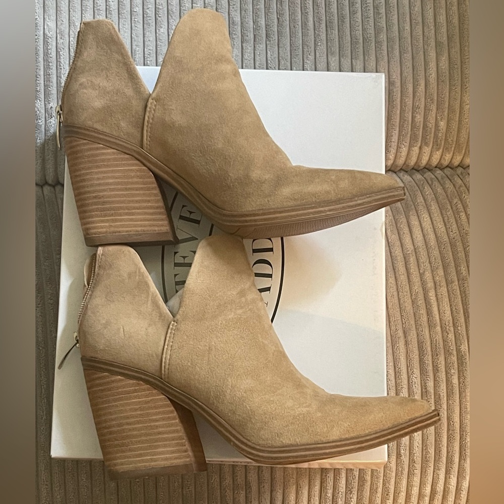 Steve Madden Suede Booties